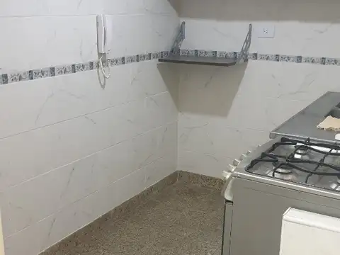 Depto Tipo Casa en Venta en Versalles, USD 62.000