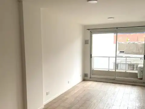 Departamento en Alquiler  1 ambiente en Boedo(Estados Unidos  al 3700)