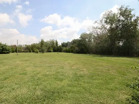 Casa en Venta con 8 cocheras