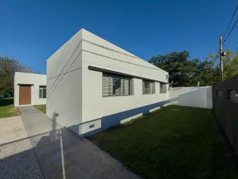 Casa en Venta 3 dormitorios en Villa Elisa