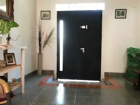 Depto Tipo Casa en Venta en Villa Luro, USD 199.000