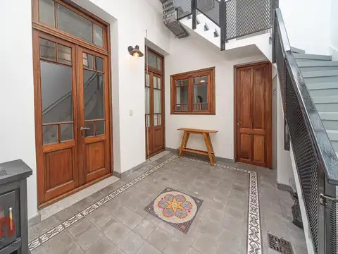 PH en Venta. 3 ambientes, con patio y terraza en Caballito Sur