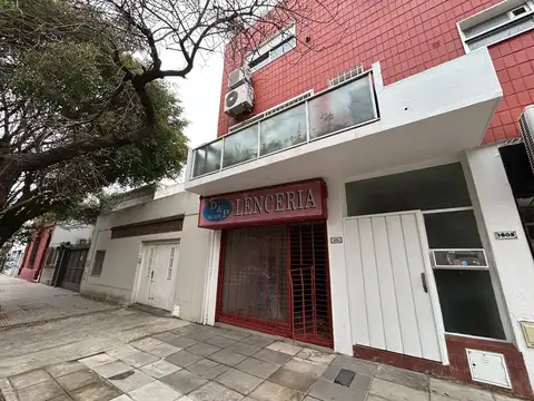 LOCALES - A LA CALLE - VILLA ORTUZAR, CAPITAL FEDERAL