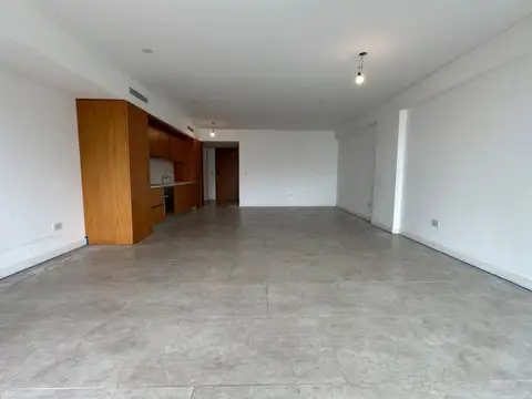 Oficina en Alquiler en Retiro, USD 1.400