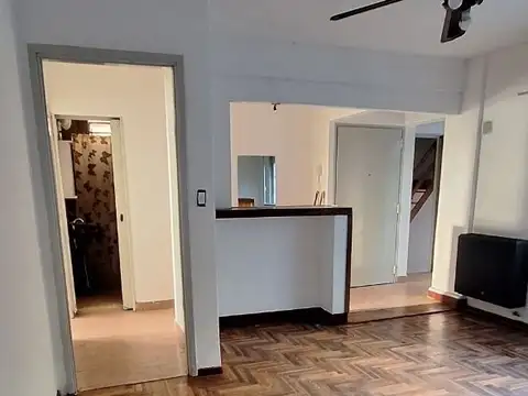 Depto Tipo Casa en Alquiler de 3 dormitorios