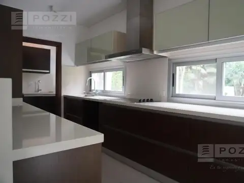 CASA 3 DORM   JARDIN -  EXCELENTE CALIDAD – EXPENSAS BAJAS - POZZI INMO