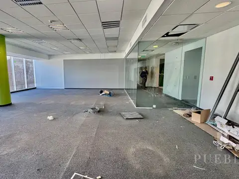 Oficina Premium en Alquiler – 200 m² –  Parque Patricios