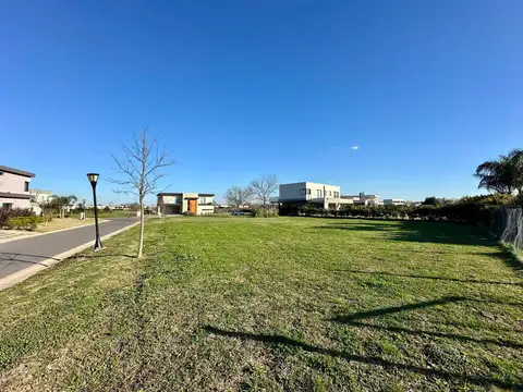 Terreno en Venta 40  mts Fondo