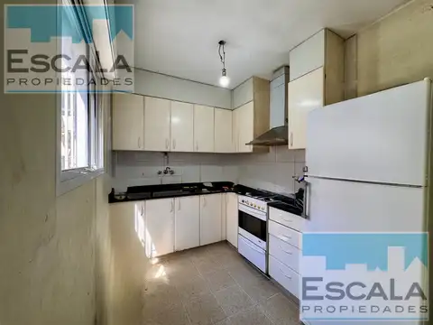 Del Valle Iberlucea  al 1100