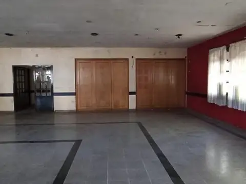 Local en Venta en Haedo, USD 450.000