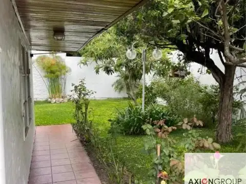 Casa en Calle 172 y 19 - 300 M2 - 2 100