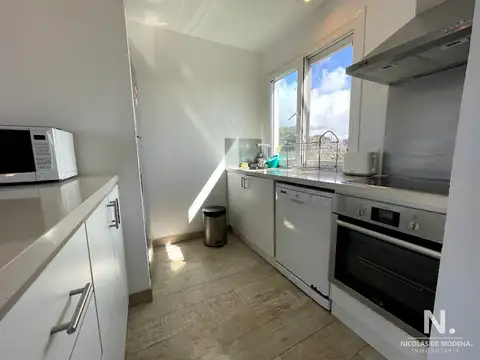 Departamento 5 ambientes con 4 baños