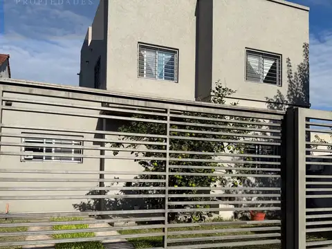 Venta casa en Talar de Pacheco. APTA CRÉDITO