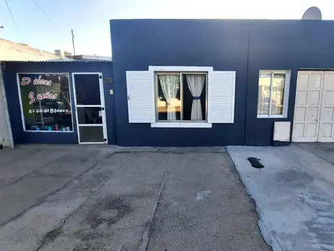 Casa + local comercial en Alvear 645, Quemu Quemu