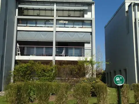 Autopista Ricardo Balbín 1700