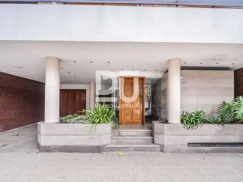 Edificio Comercial a la venta en Morón Centro