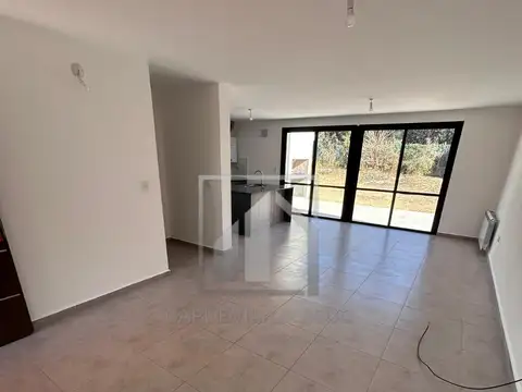 Casa en Alquiler en La Estanzuela, $ 1.800.000