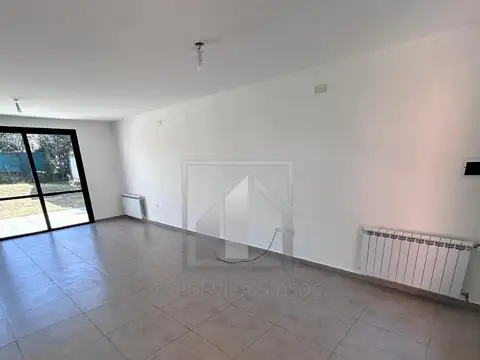 Casa 4 ambientes con 3 baños