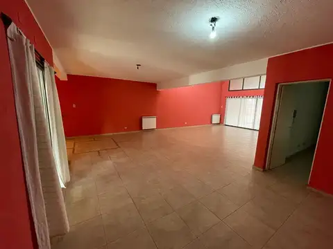 VENTA CASA 4 DORMITORIOS GUAYMALLEN