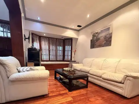 Casa en Venta en Caseros, USD 299.000