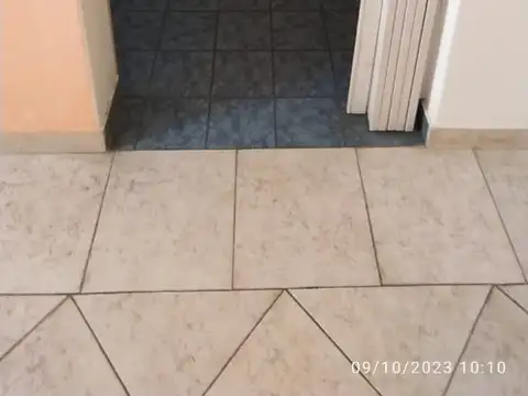 Depto Tipo Casa en Alquiler en Liniers, $ 550.000