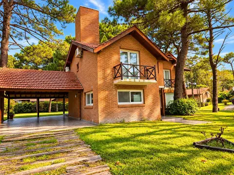 Casa en Alquiler de 5 dormitorios