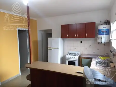 Casa 3 ambientes con 1 baño