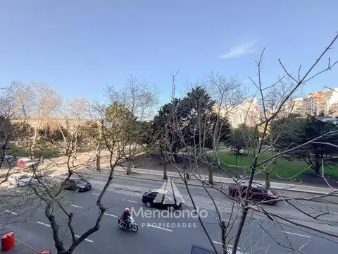 Bolivar al 2100 - Plaza Colón