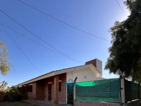 ALQUILER-CASA 2 DORM-PATIO Y COCHERA-JESUS MARIA