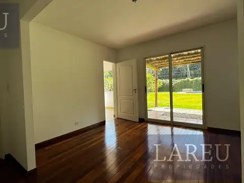 Casa en Alquiler de 3 dormitorios