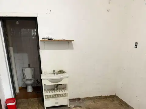 LOCAL COMERCIAL EN ALQUILER EN PARQUE CHACABUCO