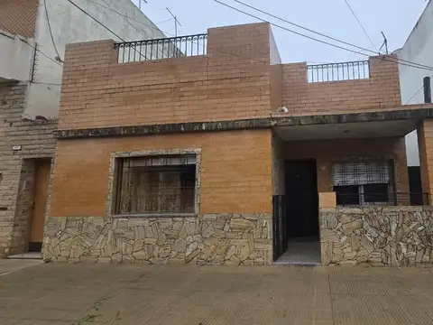 PH tipo CASA AL FRENTE  3 AMB, PATIO, TERRAZA, SIN EXPENSAS, CASEROS