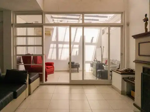 Depto Tipo Casa 5 ambientes con 3 baños