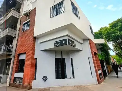 Casa en Venta  s/lote propio 5 amb. V. Urquiza - 3 dormitorios, escritorio, play, terrazas, garage
