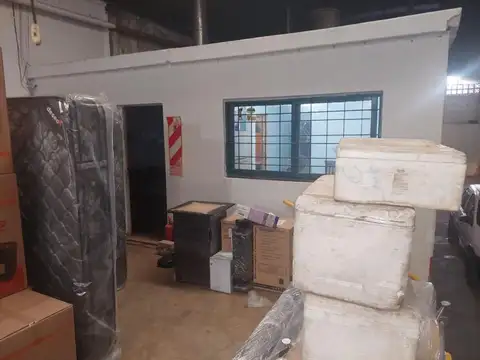 VENTA GALPON A MTS DE AV JUAN B. JUSTO 550 M2