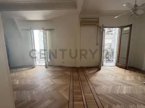 VENTA DEPARTAMENTO 4 AMBIENTES CON DEPENDENCIA Y CON BAULERA