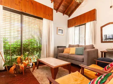 Casa en Venta en Adrogue, USD 155.000