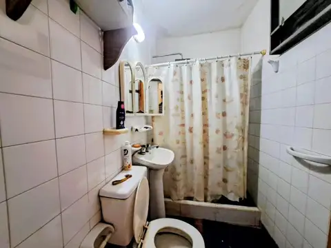 VENTA CASA 4 AMBIENTES EN MORENO