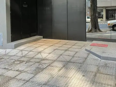 4 amb sobre Av. Pedro Goyena al 800 -