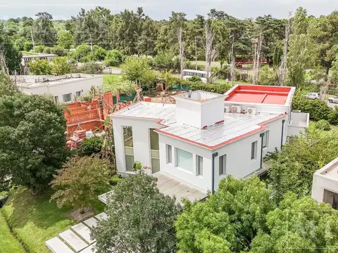 Casa en alquiler anual en Ayres de Pilar