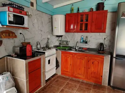 Casa 3 ambientes con 1 baño