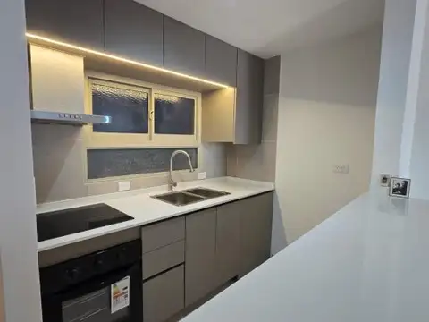 Armenia 2100, Piso 2