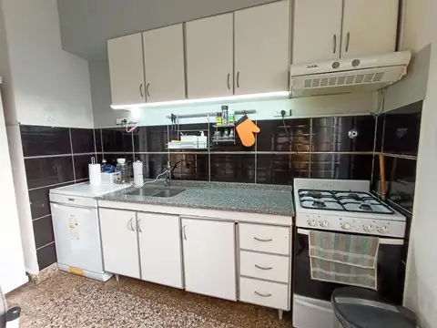 Depto Tipo Casa 4 ambientes con 1 baño
