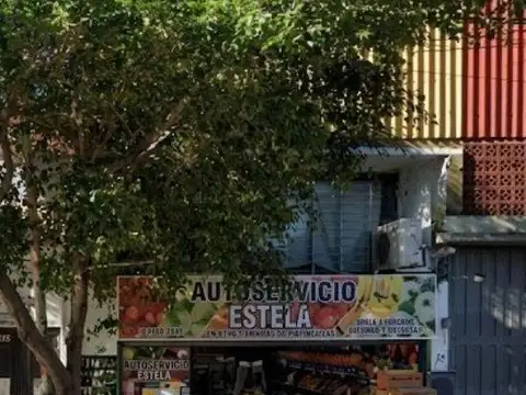 Local comercial 93,85 M2  en 2 plantas  en venta ubicado en Parque Patricios