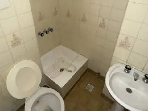 Departamento en Alquiler 42 años