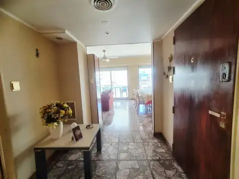 Departamento 4 ambientes con 4 baños