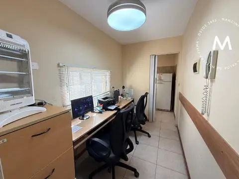 Oficina 2 ambientes con 1 baño