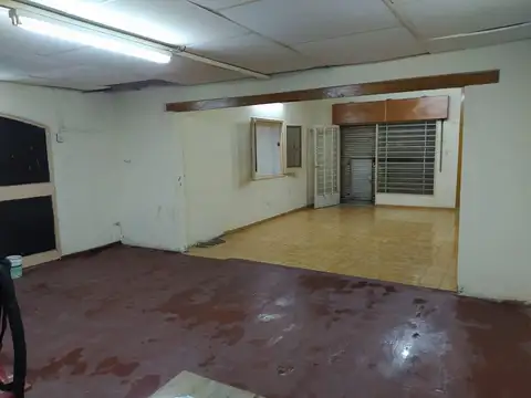 Galpon en Venta 55  mts Fondo