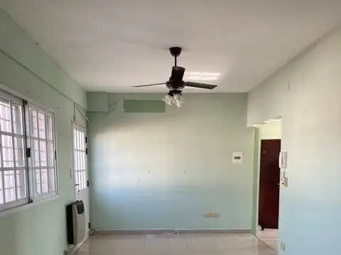 Departamento en Venta en Los Hornos, USD 40.000