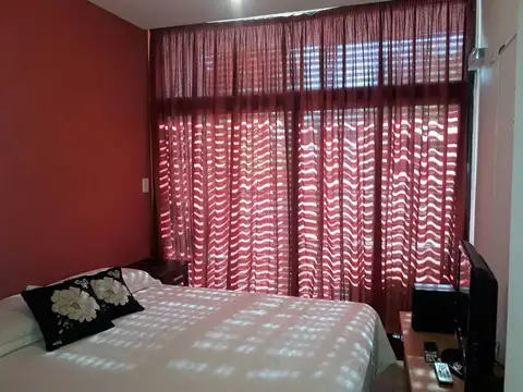 ALQUILER/DEPTO.  2 DORMITORIOS /COCHERA/SERVICIOS